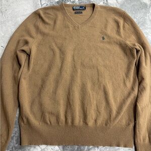 Vintage Ralph Lauren Men's Camel 100% Lambswool (Italian Yarn) V-Neck Sweater